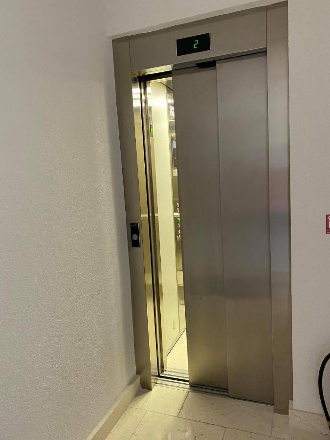 Modern Apartments With Garage Makarska Ngoại thất bức ảnh
